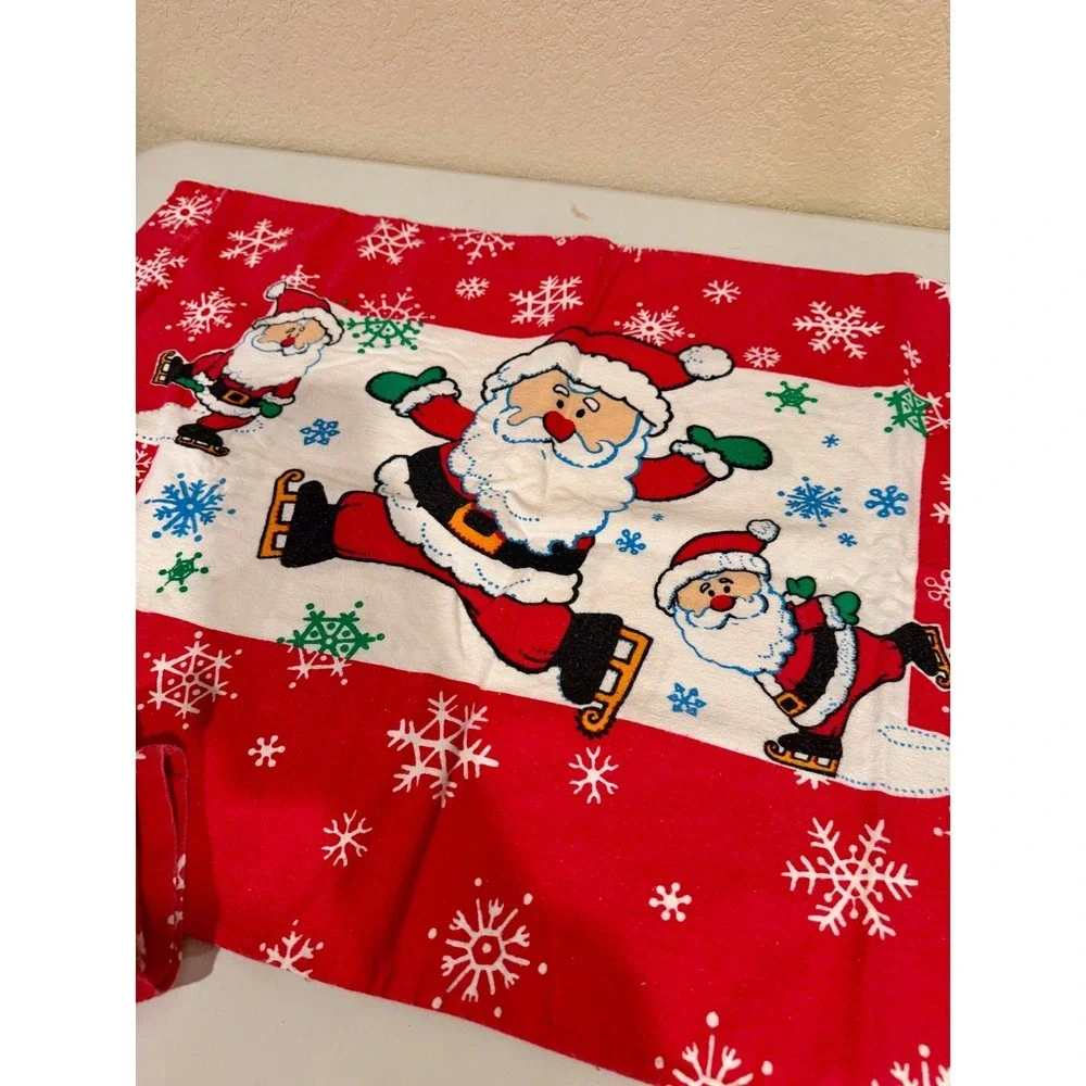 VTG Franco Christmas Santa Ice Skating‎ Red Cotton Pillowcase Set of 2 USA